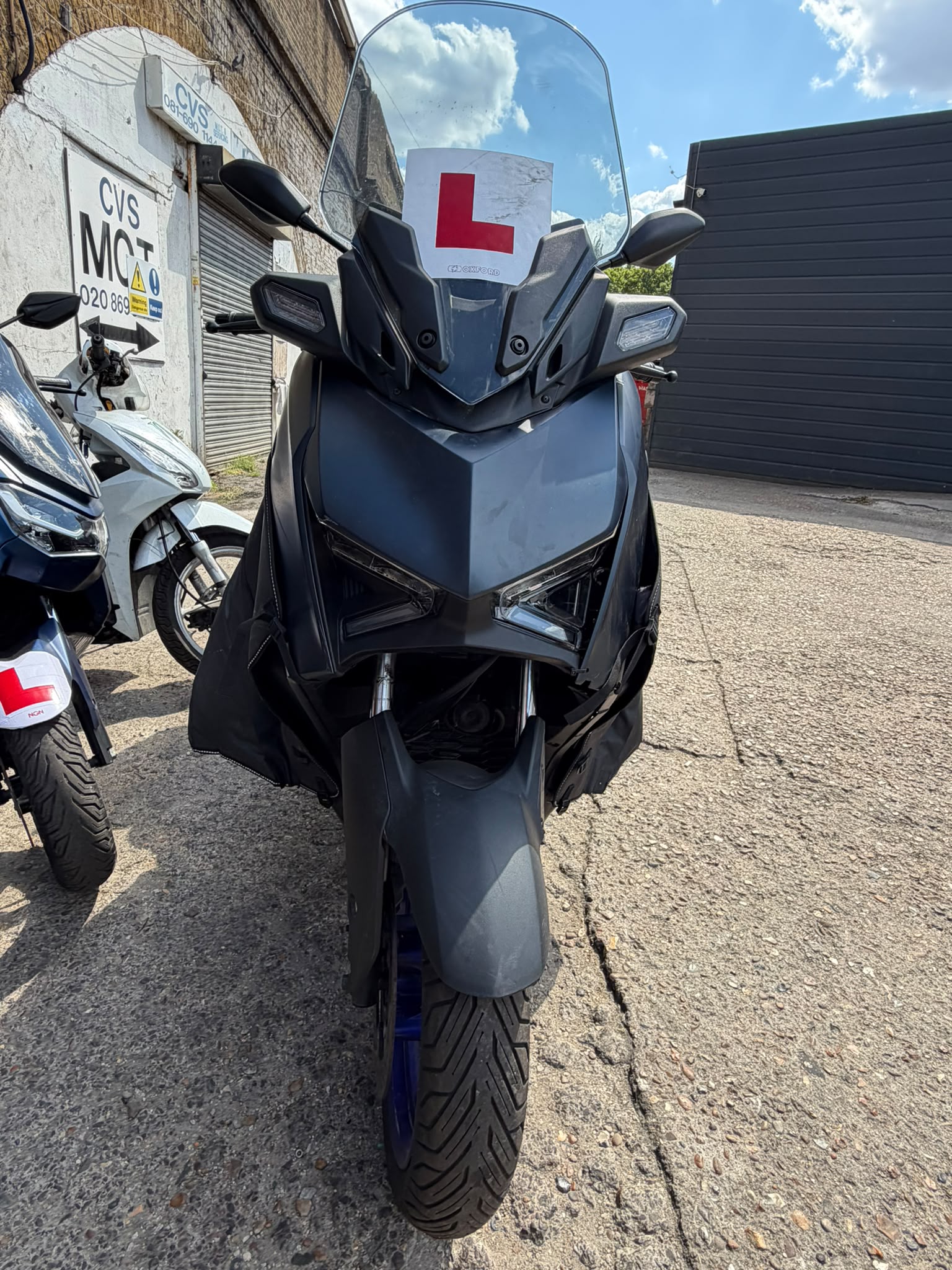 YAMAHA X-MAX 125 (YP125RA)