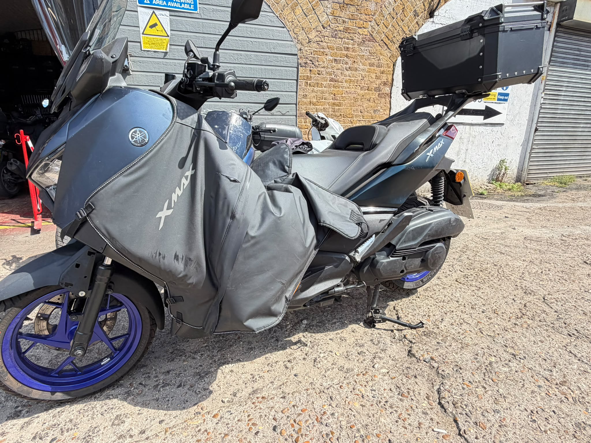 YAMAHA X-MAX 125 (YP125RA) — image 2