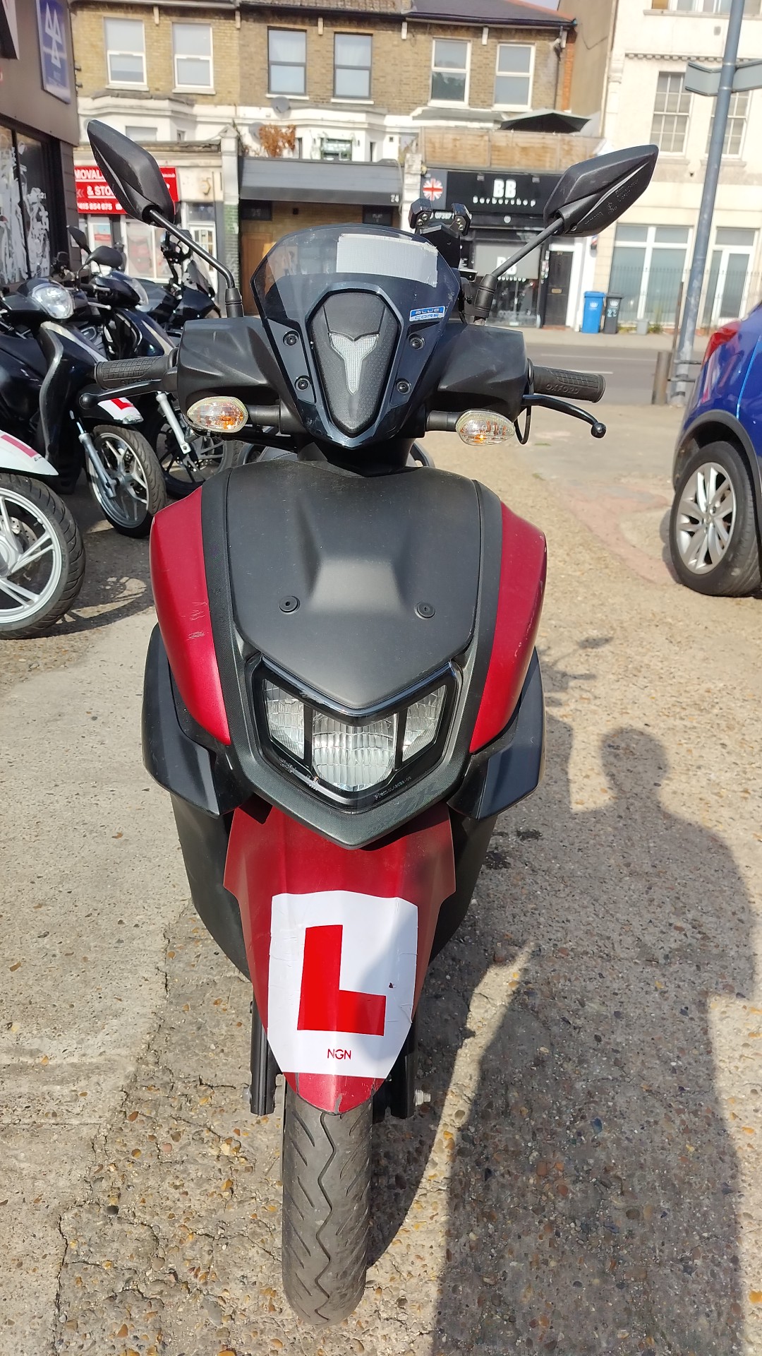 YAMAHA RayZR 125